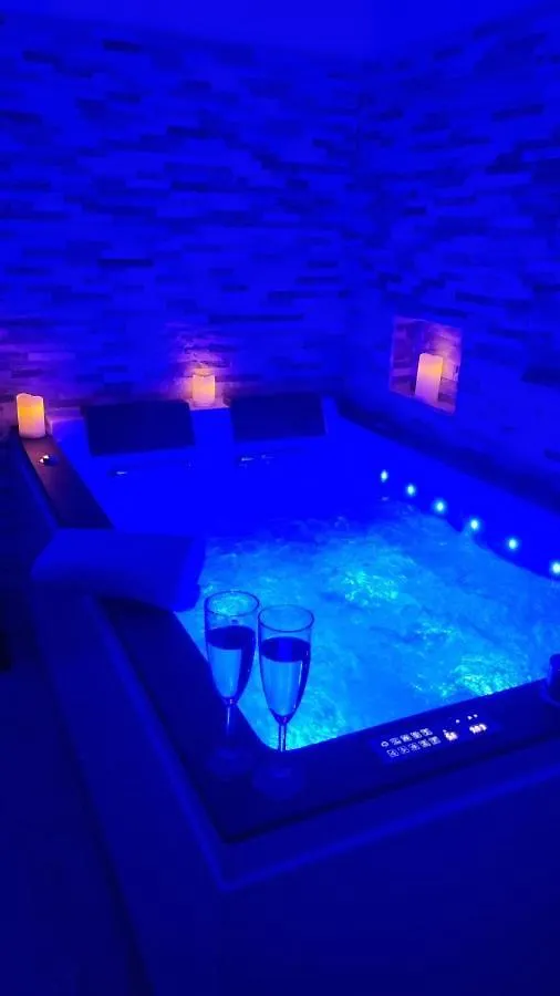 Apartment Superbe Appartement Prive Avec Jacuzzi Saint-Etienne